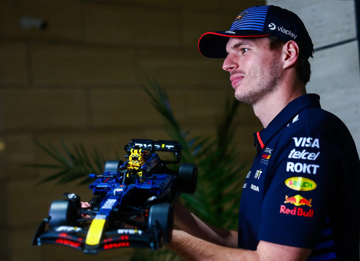 Oracle Red Bull Racing RB20 F1 Car