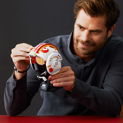 Luke Skywalker™ (Red Five) Helmet